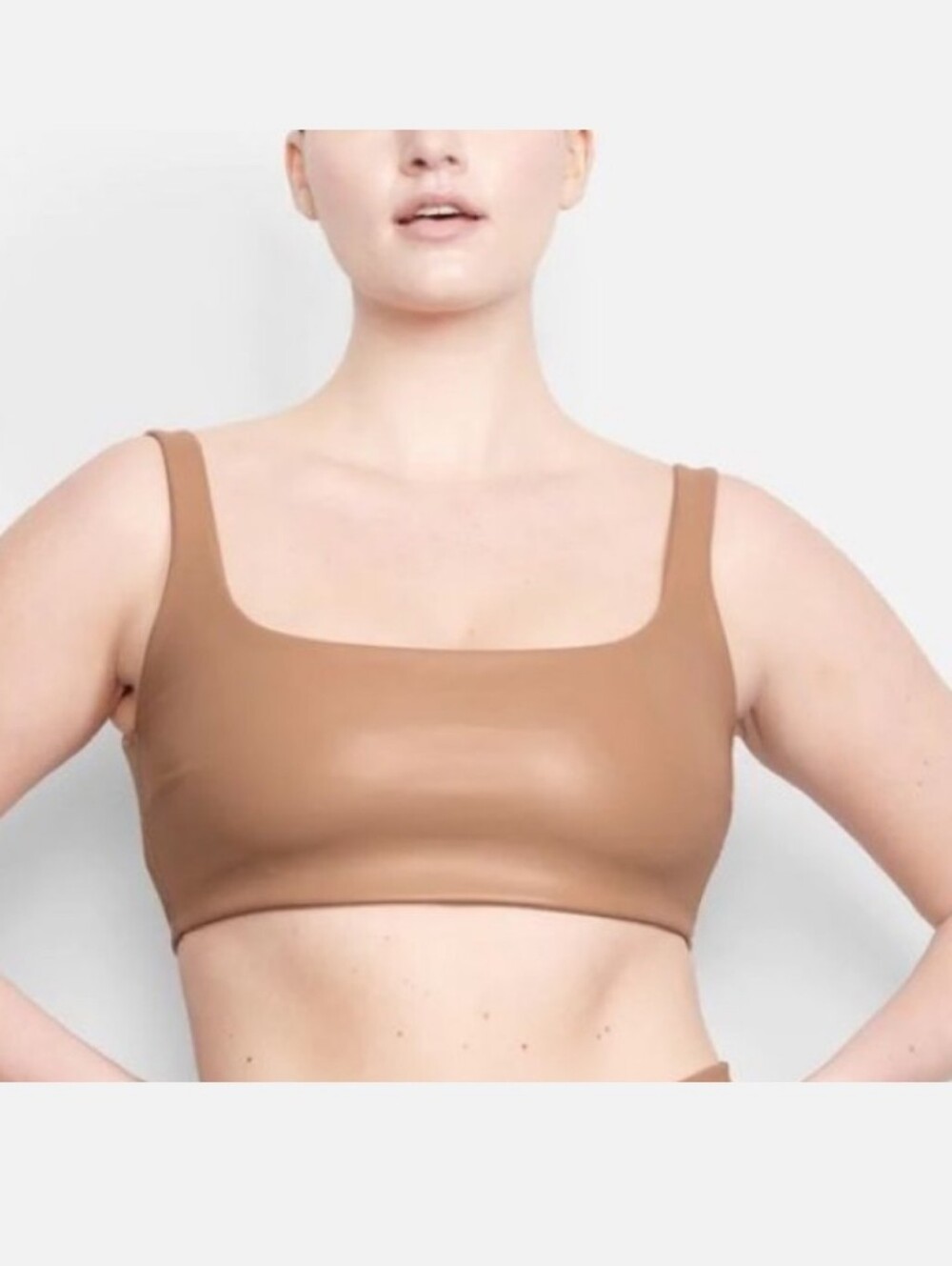 NWOT: SKIMS; POLYURETENE SQUARE BRALETTE, NUDE, MEDIUM.
